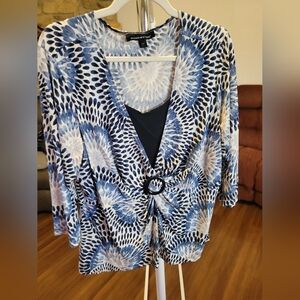 Briggs New York Blue and White Patterned Blouse